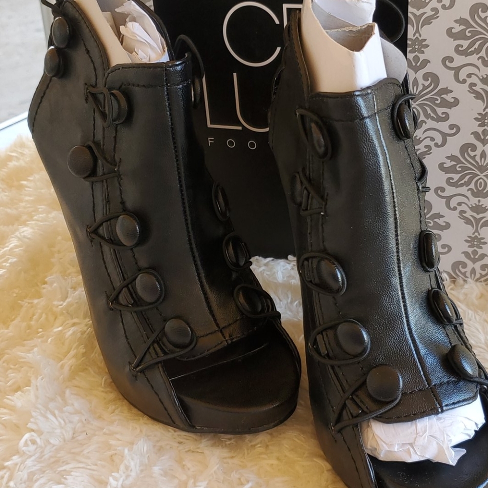 Booties - Picture 2 of 8